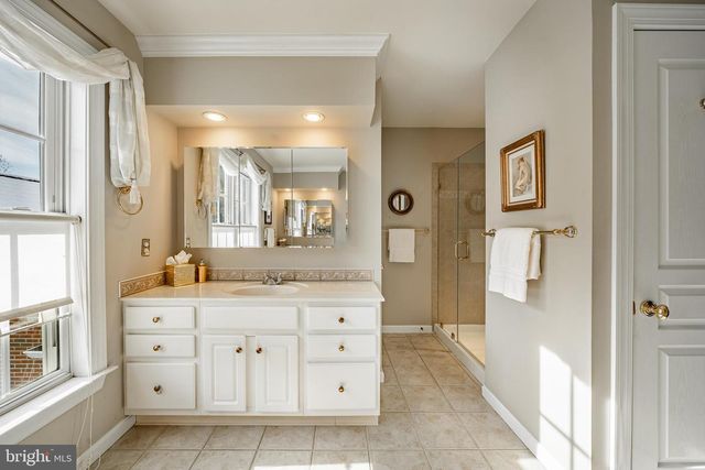 115 CAMELOT LN, Newtown Square, PA 19073