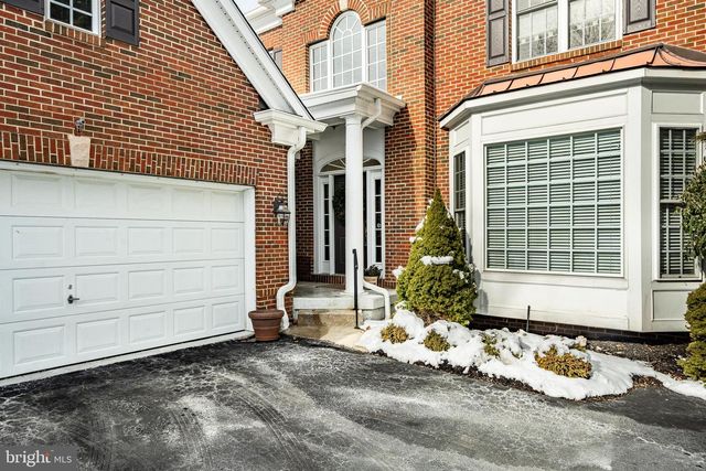 115 CAMELOT LN, Newtown Square, PA 19073