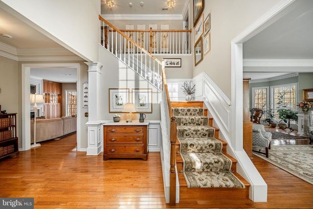 115 CAMELOT LN, Newtown Square, PA 19073