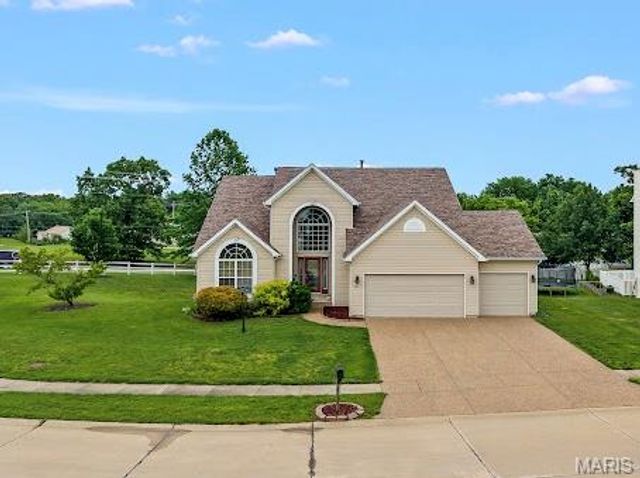 102 Stewart Springs Drive, Wentzville, MO 63385