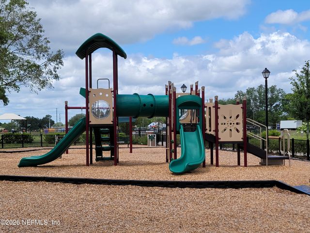 2828 HAMMOCK DALE Court, Green Cove Springs, FL 32043