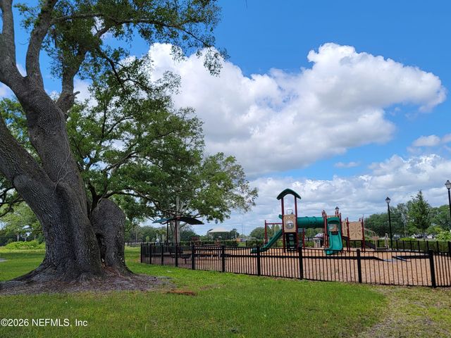 2828 HAMMOCK DALE Court, Green Cove Springs, FL 32043
