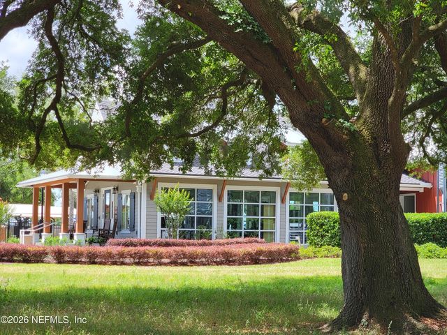 2828 HAMMOCK DALE Court, Green Cove Springs, FL 32043