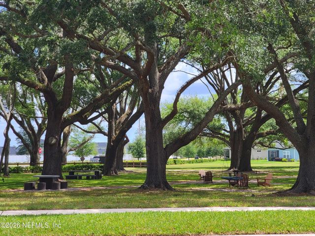 2828 HAMMOCK DALE Court, Green Cove Springs, FL 32043