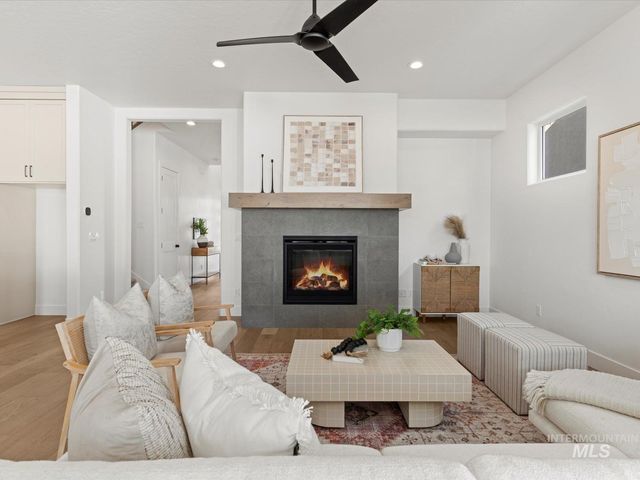 13898 N Malheur Pl, Boise, ID 83714