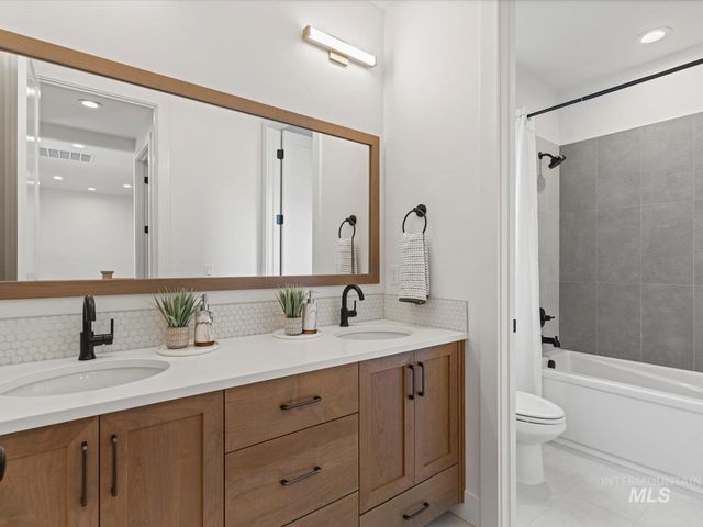 13898 N Malheur Pl, Boise, ID 83714