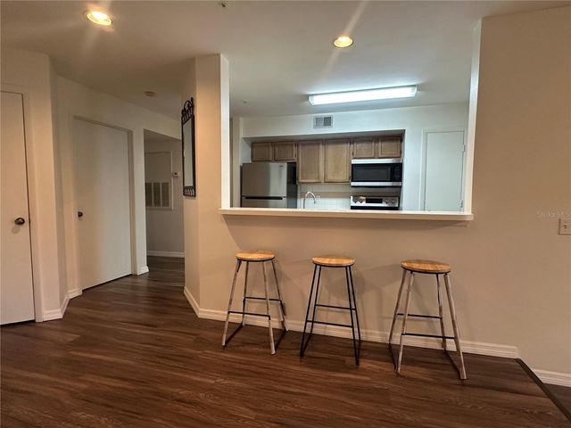 486 N PIN OAK PLACE 210, Longwood, FL 32779