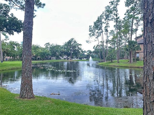 486 N PIN OAK PLACE 210, Longwood, FL 32779