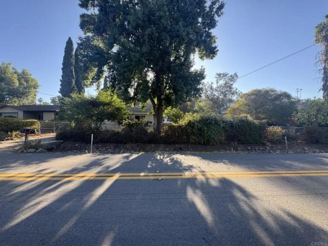 726 Valley Drive, Vista, CA 92084
