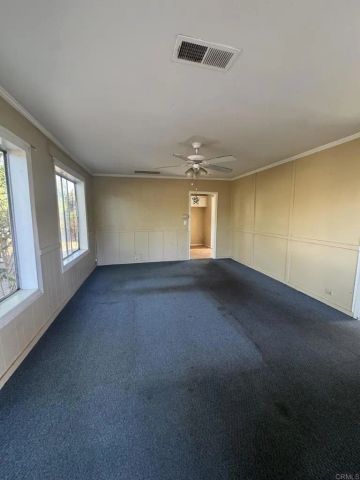 726 Valley Drive, Vista, CA 92084