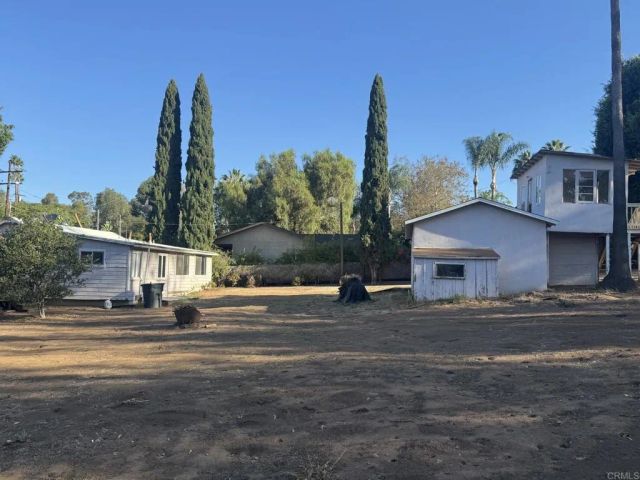 726 Valley Drive, Vista, CA 92084