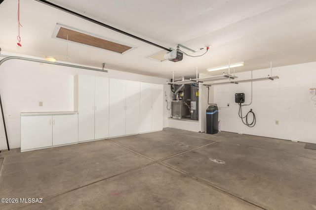 9321 E Lochnay Lane, Tucson, AZ 85747