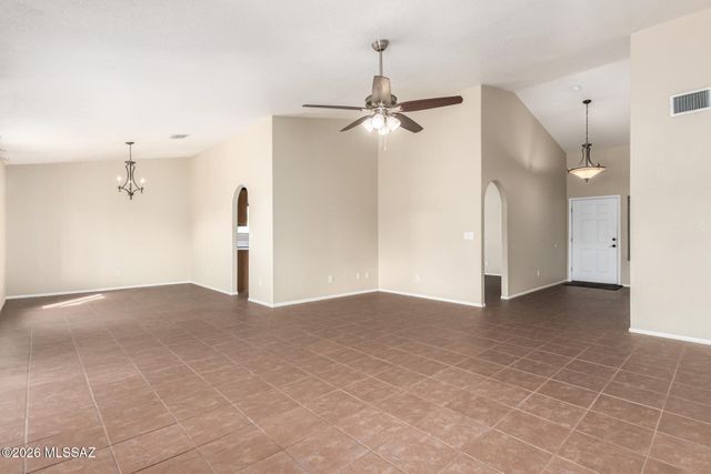 9321 E Lochnay Lane, Tucson, AZ 85747