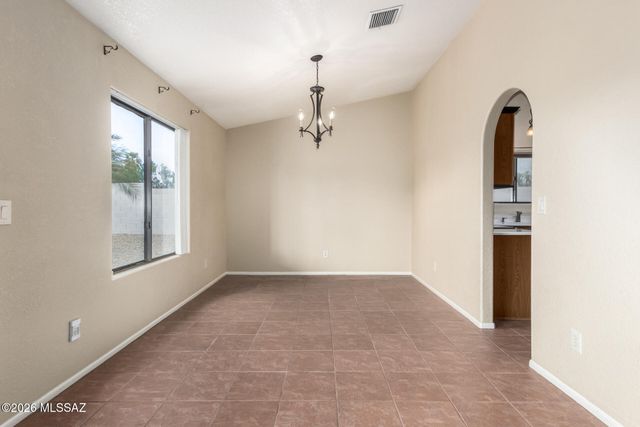 9321 E Lochnay Lane, Tucson, AZ 85747