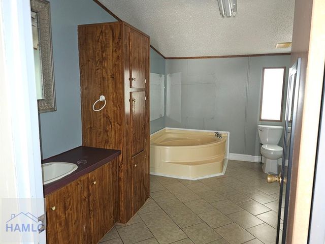 33 Sherwood Forest Drive SE, Allenhurst, GA 31301