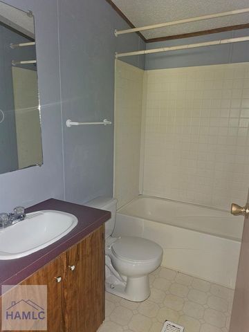 33 Sherwood Forest Drive SE, Allenhurst, GA 31301