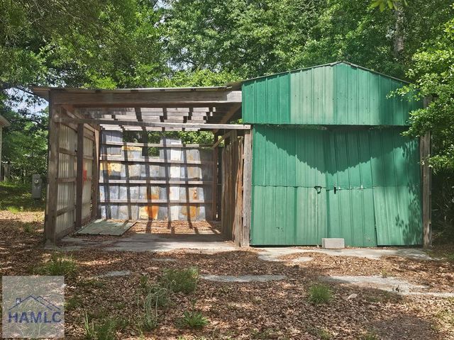 33 Sherwood Forest Drive SE, Allenhurst, GA 31301