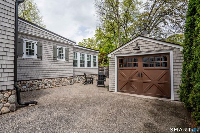 64 Argyle Avenue, West Hartford, CT 06107