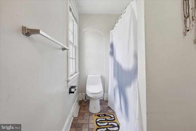 115 S PURCELL AVE, Winchester, VA 22601
