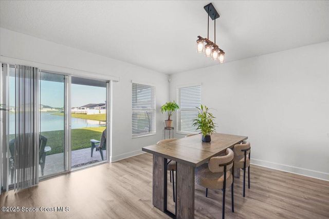 527 Glaspell Circle SE, Palm Bay, FL 32909