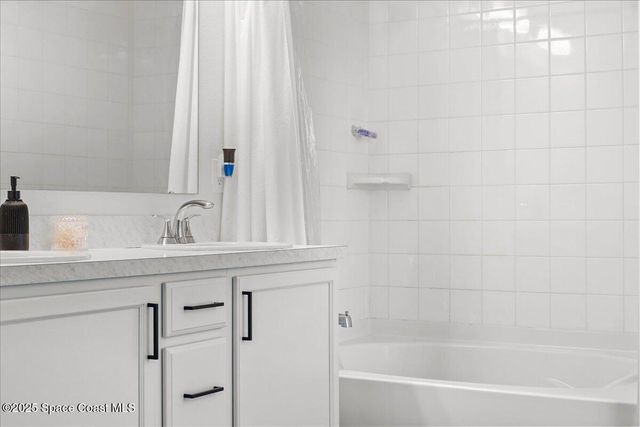 527 Glaspell Circle SE, Palm Bay, FL 32909