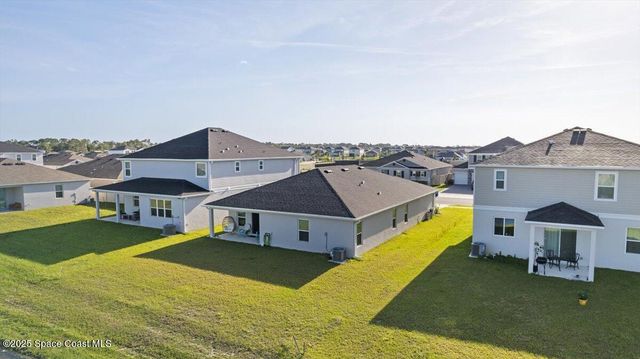 527 Glaspell Circle SE, Palm Bay, FL 32909