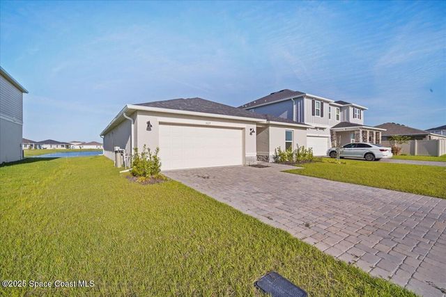 527 Glaspell Circle SE, Palm Bay, FL 32909