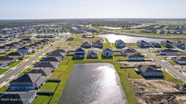 527 Glaspell Circle SE, Palm Bay, FL 32909