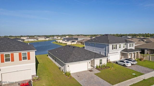 527 Glaspell Circle SE, Palm Bay, FL 32909