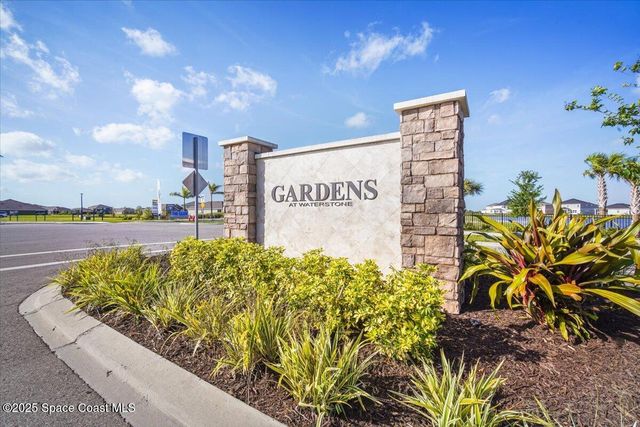 527 Glaspell Circle SE, Palm Bay, FL 32909