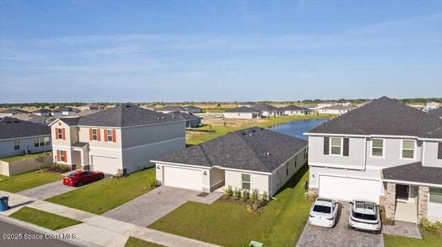 527 Glaspell Circle SE, Palm Bay, FL 32909