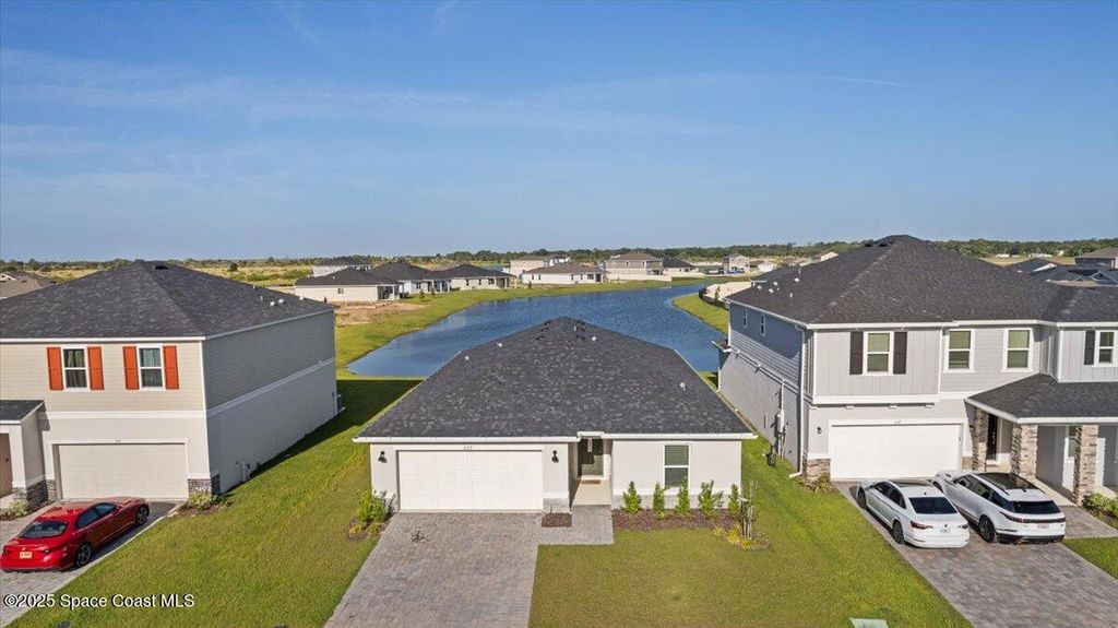 527 Glaspell Circle SE, Palm Bay, FL 32909