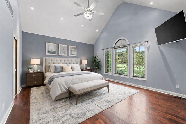 5708 Fountain View Drive, Wheatfield, IN 46392