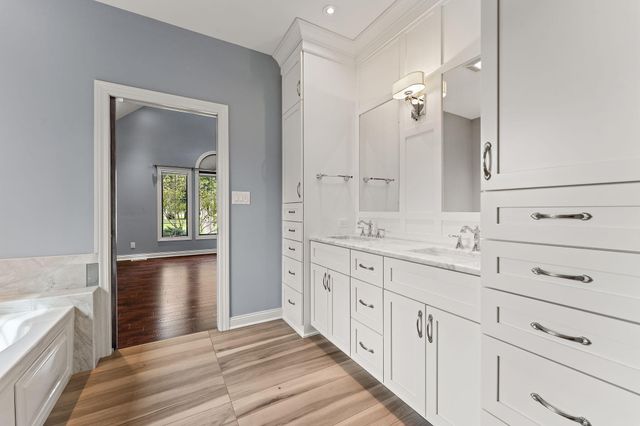 5708 Fountain View Drive, Wheatfield, IN 46392