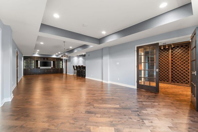 5708 Fountain View Drive, Wheatfield, IN 46392