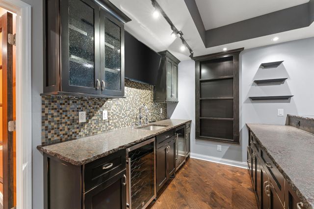 5708 Fountain View Drive, Wheatfield, IN 46392