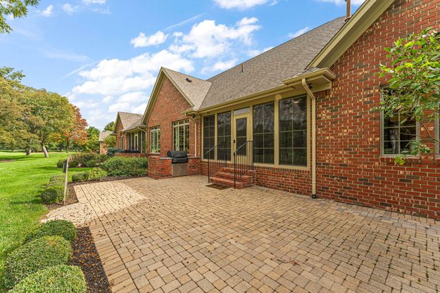 5708 Fountain View Drive, Wheatfield, IN 46392