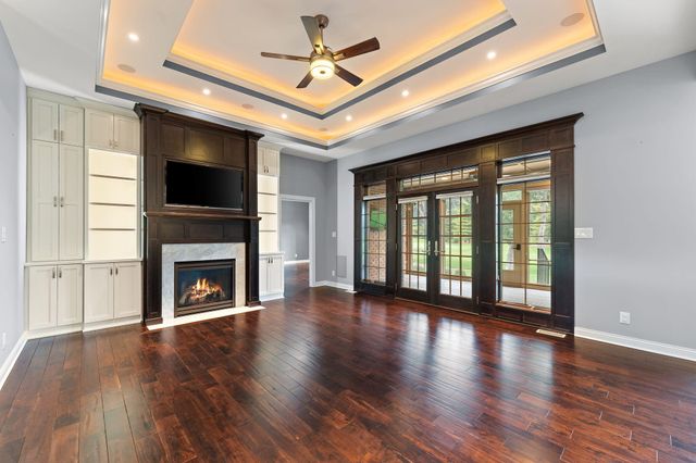 5708 Fountain View Drive, Wheatfield, IN 46392