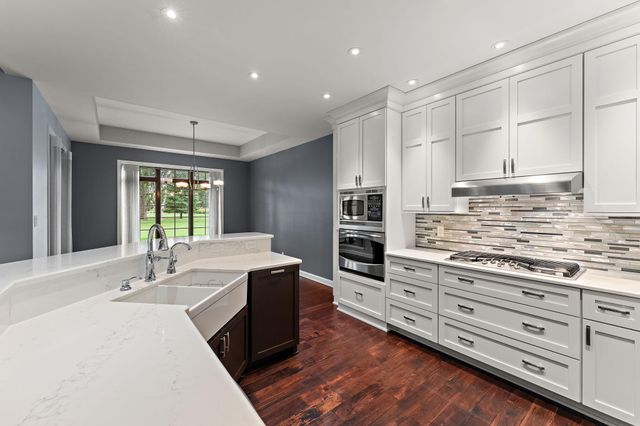 5708 Fountain View Drive, Wheatfield, IN 46392