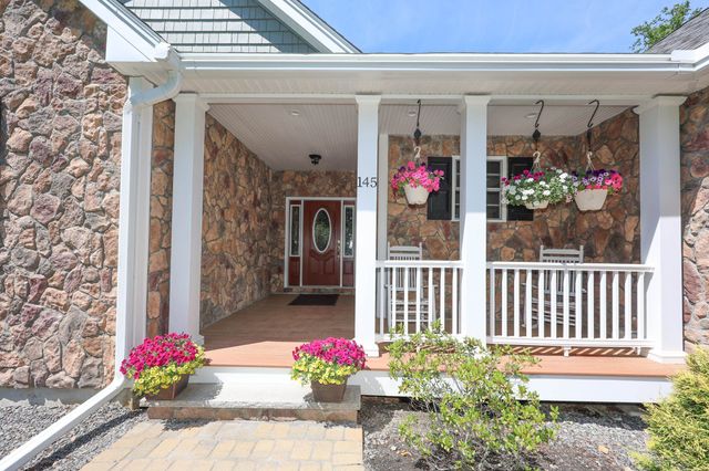 145 CLEMENT Road, Pelham, NH 03076