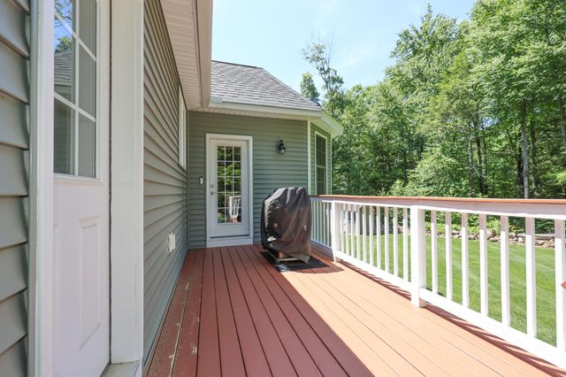 145 CLEMENT Road, Pelham, NH 03076