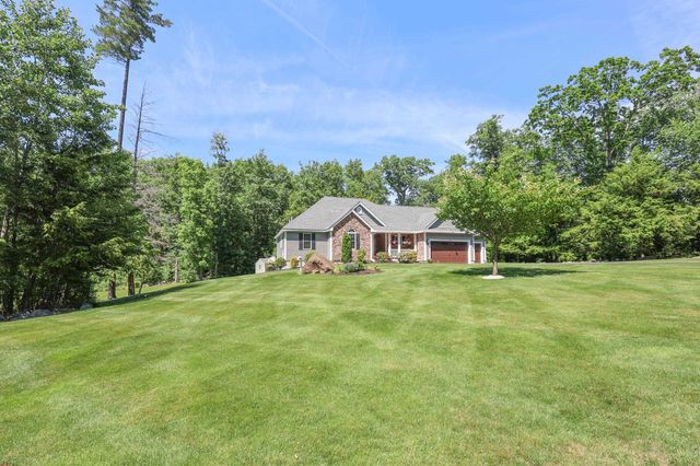 145 CLEMENT Road, Pelham, NH 03076