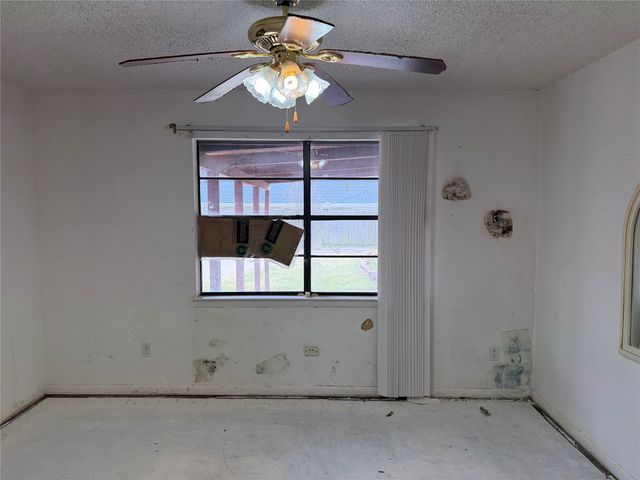 1115 Green River Trail, Cleburne, TX 76033
