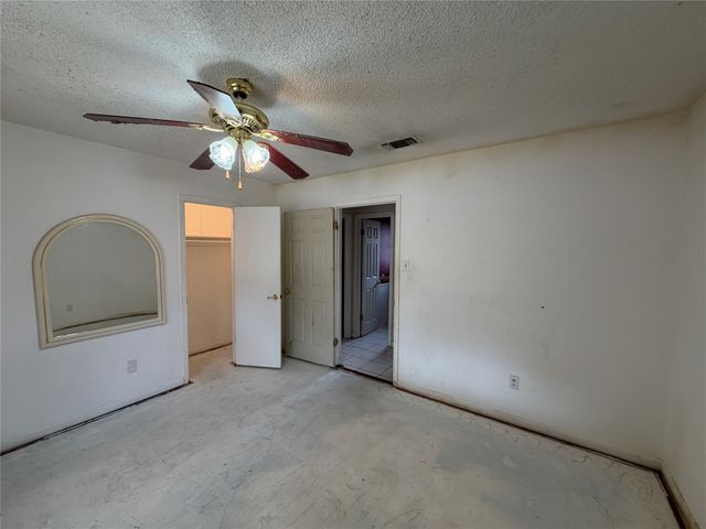 1115 Green River Trail, Cleburne, TX 76033