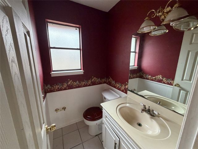 1115 Green River Trail, Cleburne, TX 76033