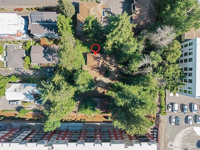 17552 12th Avenue NE, Shoreline, WA 98155