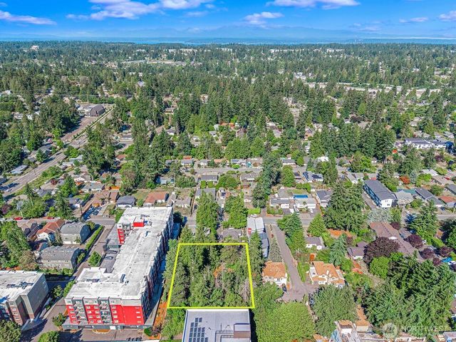 17552 12th Avenue NE, Shoreline, WA 98155