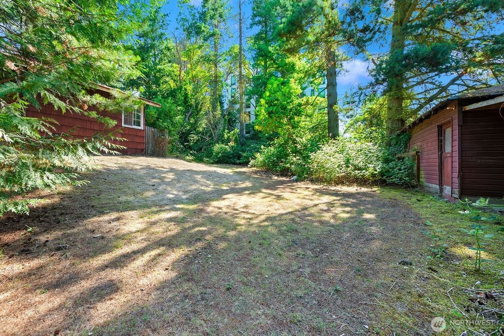 17552 12th Avenue NE, Shoreline, WA 98155
