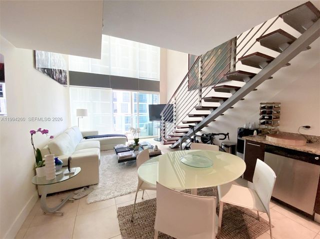 41 SE 5th St 1006, Miami, FL 33131