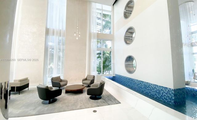 41 SE 5th St 1006, Miami, FL 33131